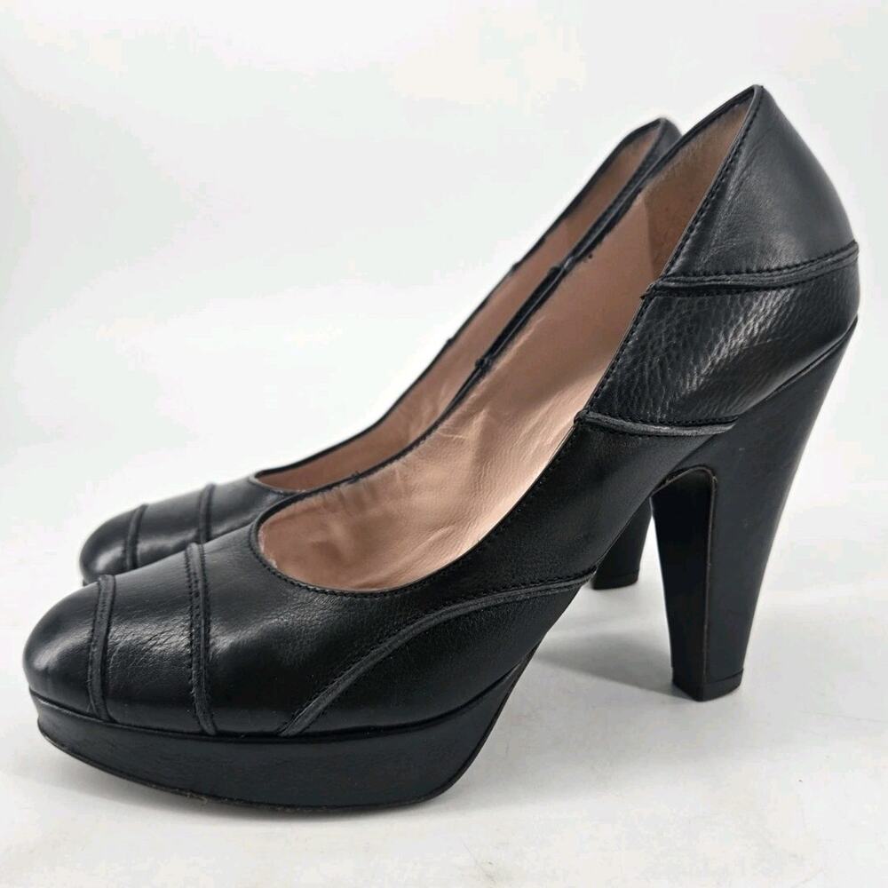 L'autre Chose Italian Black Leather Closed Toe Shoes Pumps Heels Sz 36.5 US 6